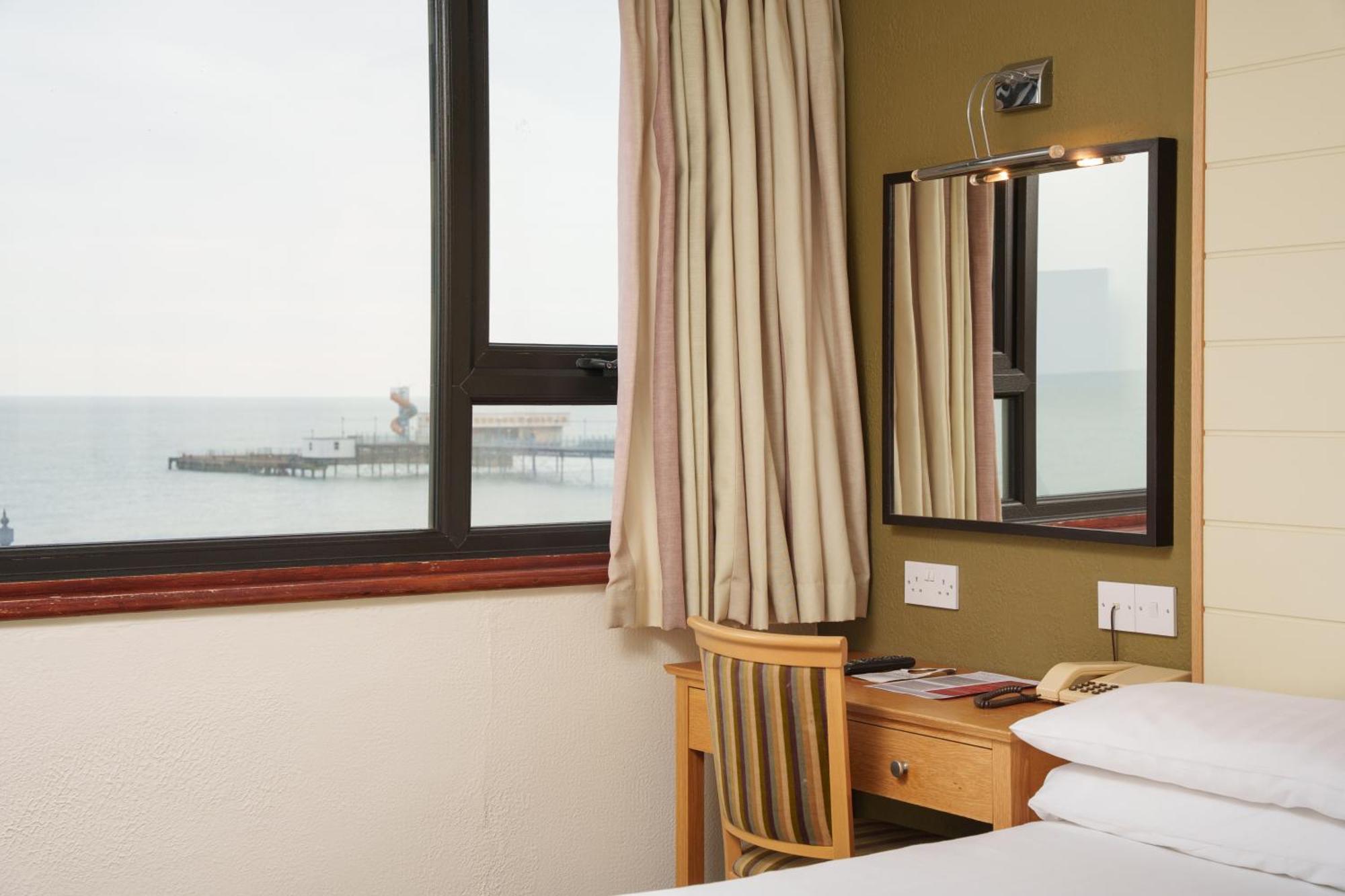 Trouville Hotel By Compass Hospitality Sandown Exterior foto